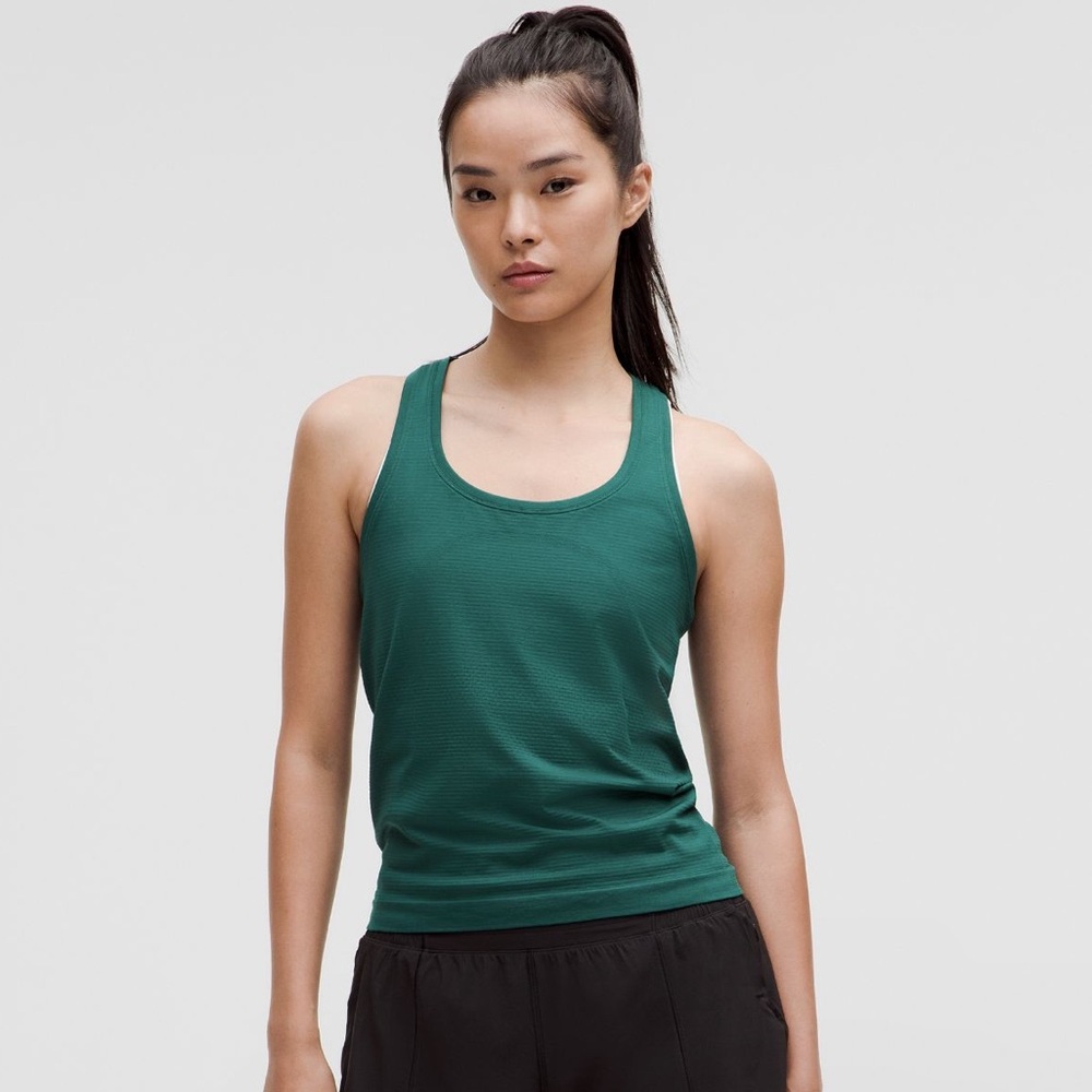 Lululemon Swiftly tank, waist length, size 6.